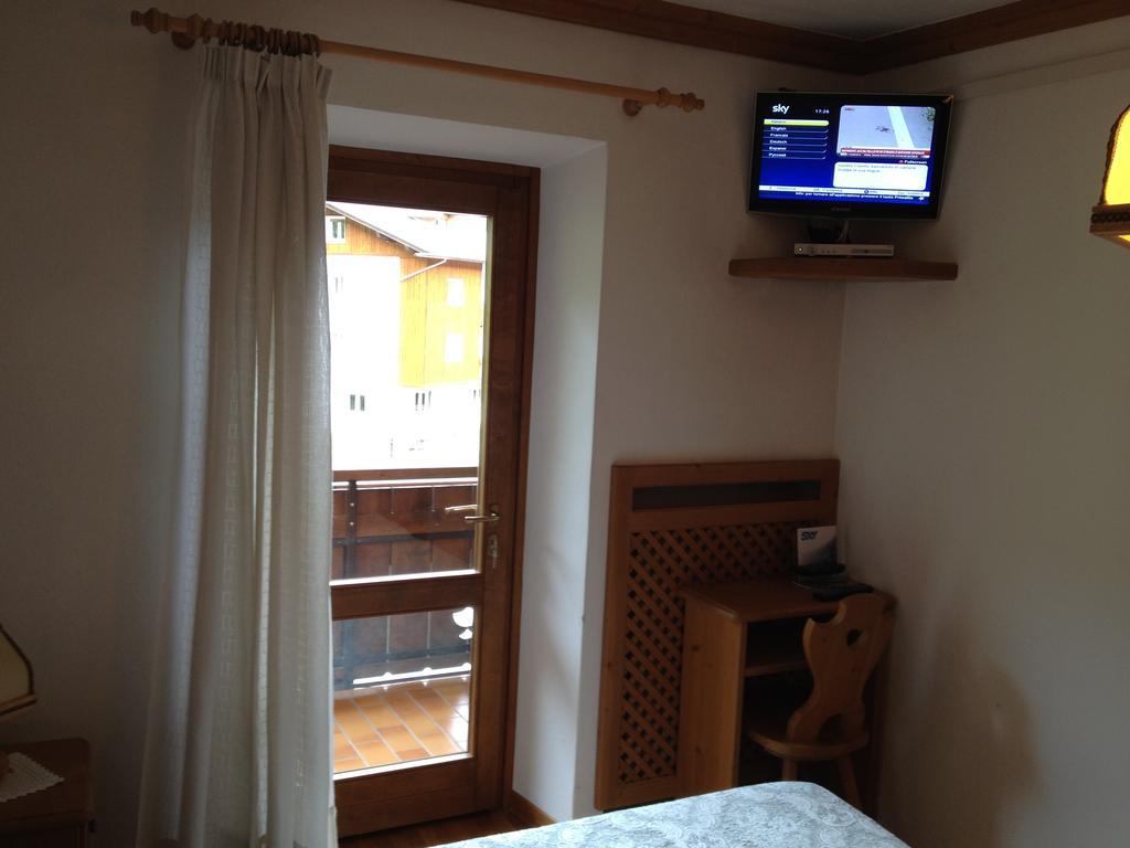 Albergo Garni Ajarnola Auronzo di Cadore Zimmer foto